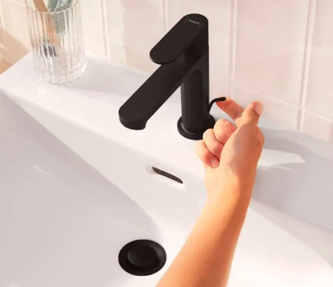Hansgrohe Rebris S Смеситель для раковины черный